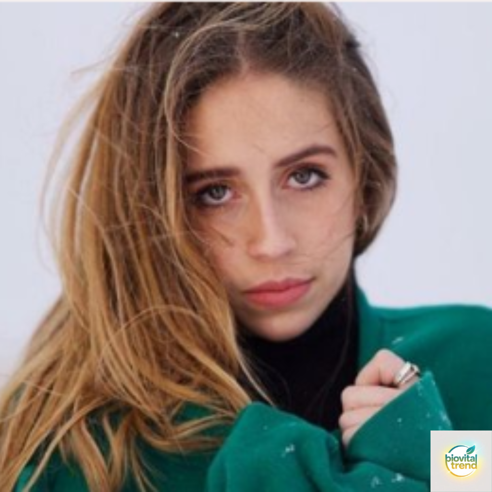 Tate McRae Height & Weight